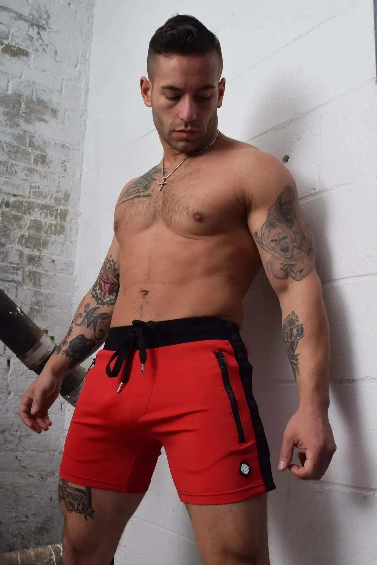 BACKPACK SHORTS RED
