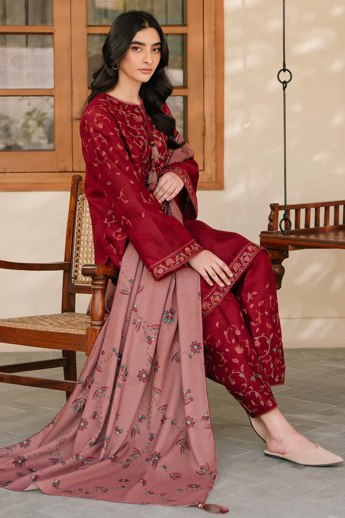 EMBROIDERED JACQUARD KHADDAR UW-0127