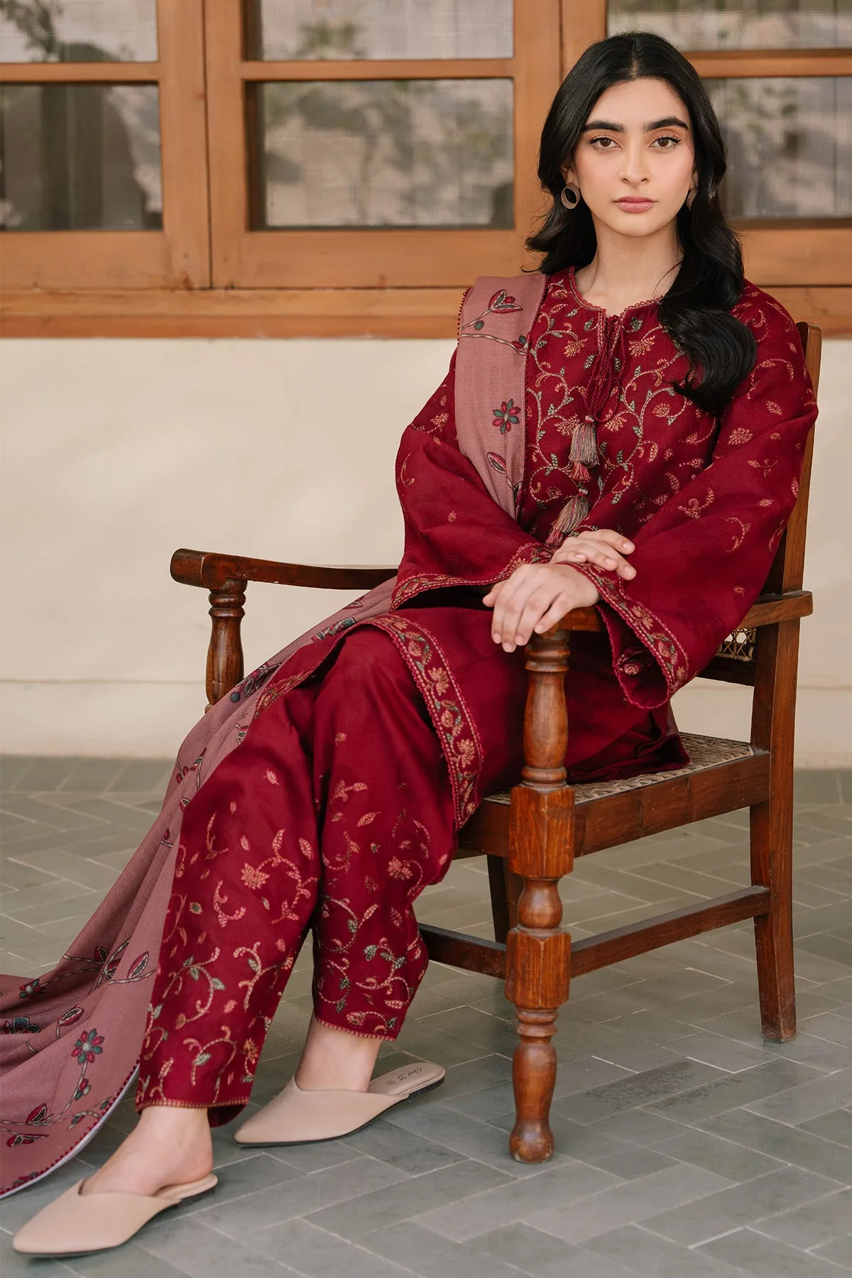EMBROIDERED JACQUARD KHADDAR UW-0127