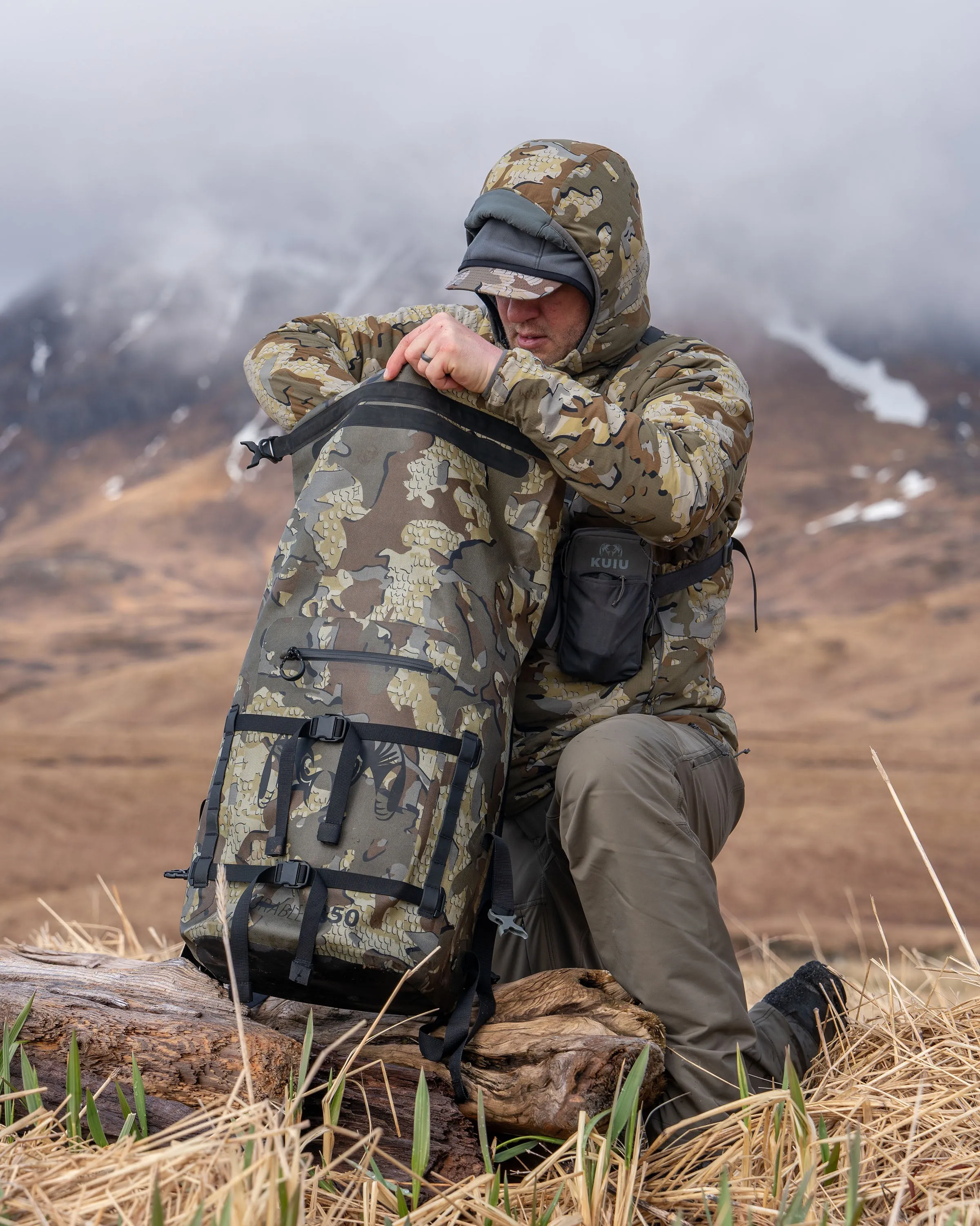 Karluk 1850 Roll Top Dry Backpack Set | Valo
