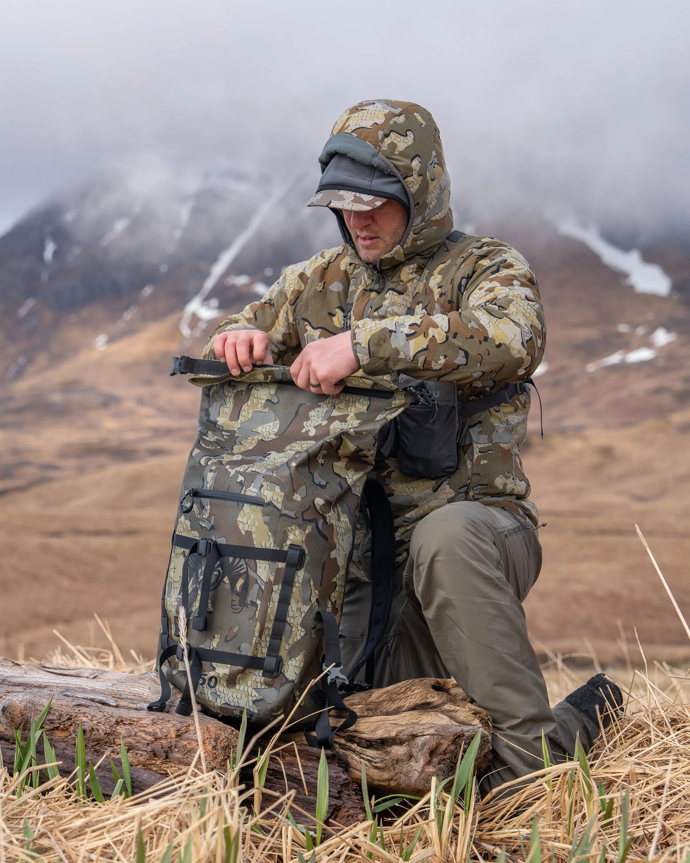 Karluk 1850 Roll Top Dry Backpack Set | Vias/Stone