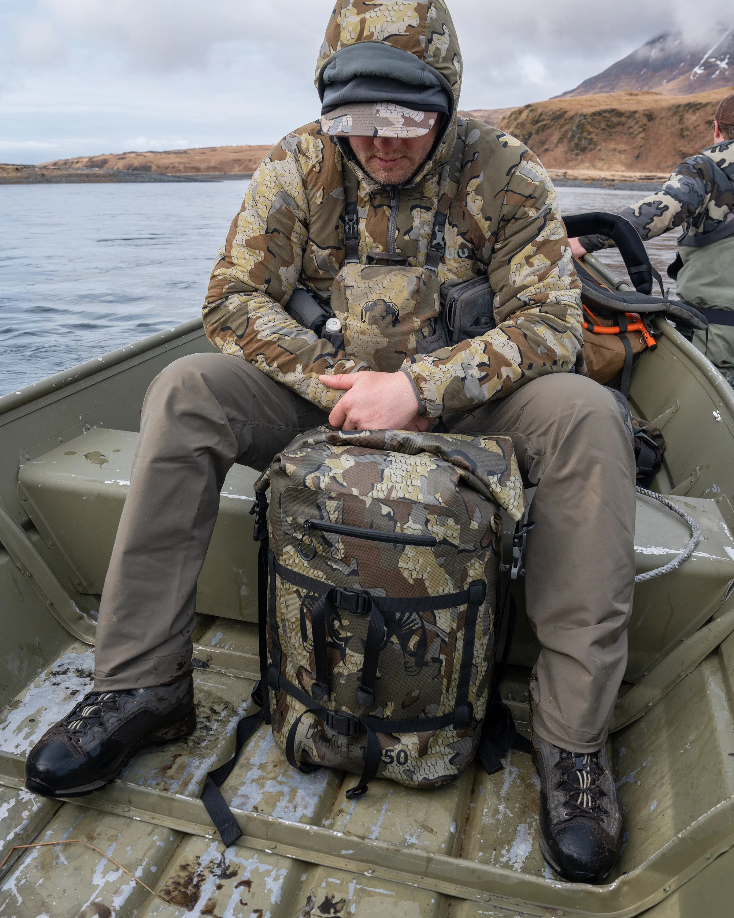 Karluk 1850 Roll Top Dry Backpack Set | Vias/Stone